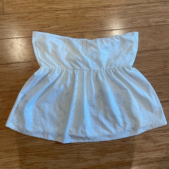 Strapless eyelet top - Picture 3 of 6